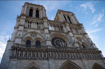 フランス　パリ　ノートルダム寺院